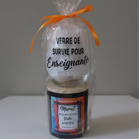 bougie

8 oz

chandelle

candle

duo

duo magnifique

enseignante

professeure

éducatrice

merci de m'avoir aidé à grandir

verre de survie pour enseignante

verre

coupe de vin

coupe de vin personnalisée

soja

parfum envoûtant

fragrance

arômes

cadeau fin d'année

fin des classes

garderie

arôme naturel

odeur

fraicheur

parfum doux

parfum frais

gift teacher

cadeau élégant

ensemble cadeau

cadeau original

cadeau

cadeaux